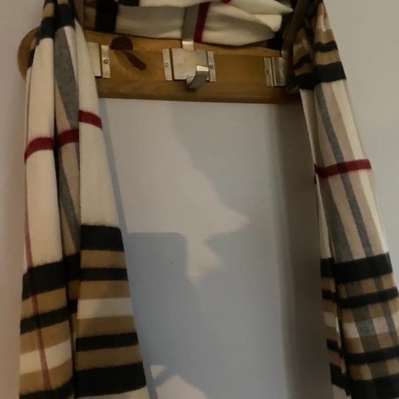 V. Fraas Plaid Off-white scarf with red, tan, and black stripes. Burberry vibe - Picture 2 of 3
